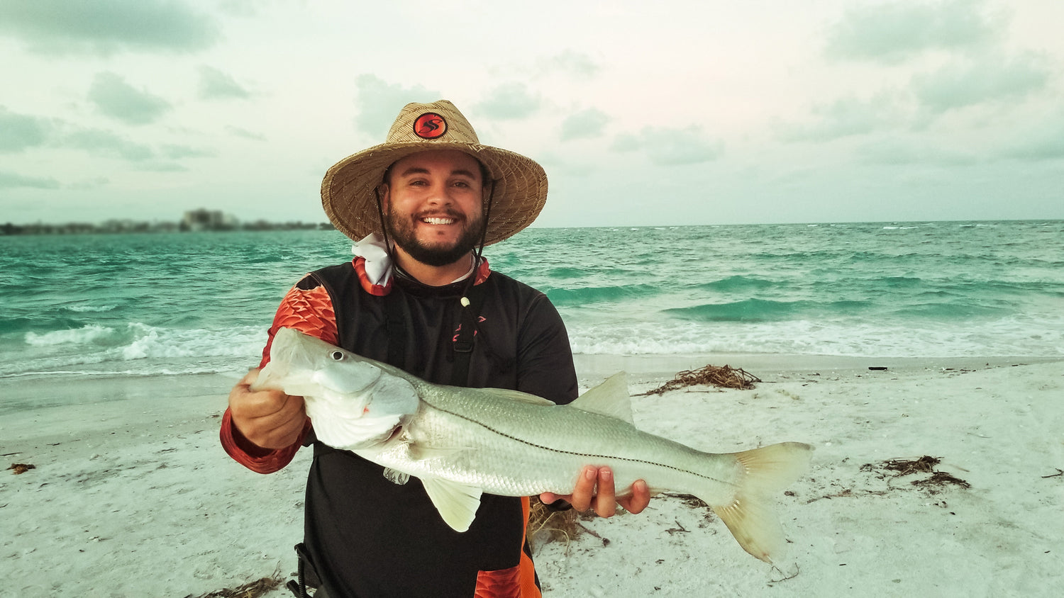 Catching Giant Snook From the Surf